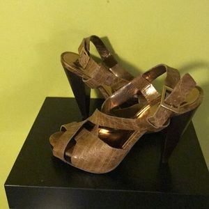 Carlos Santana size 9